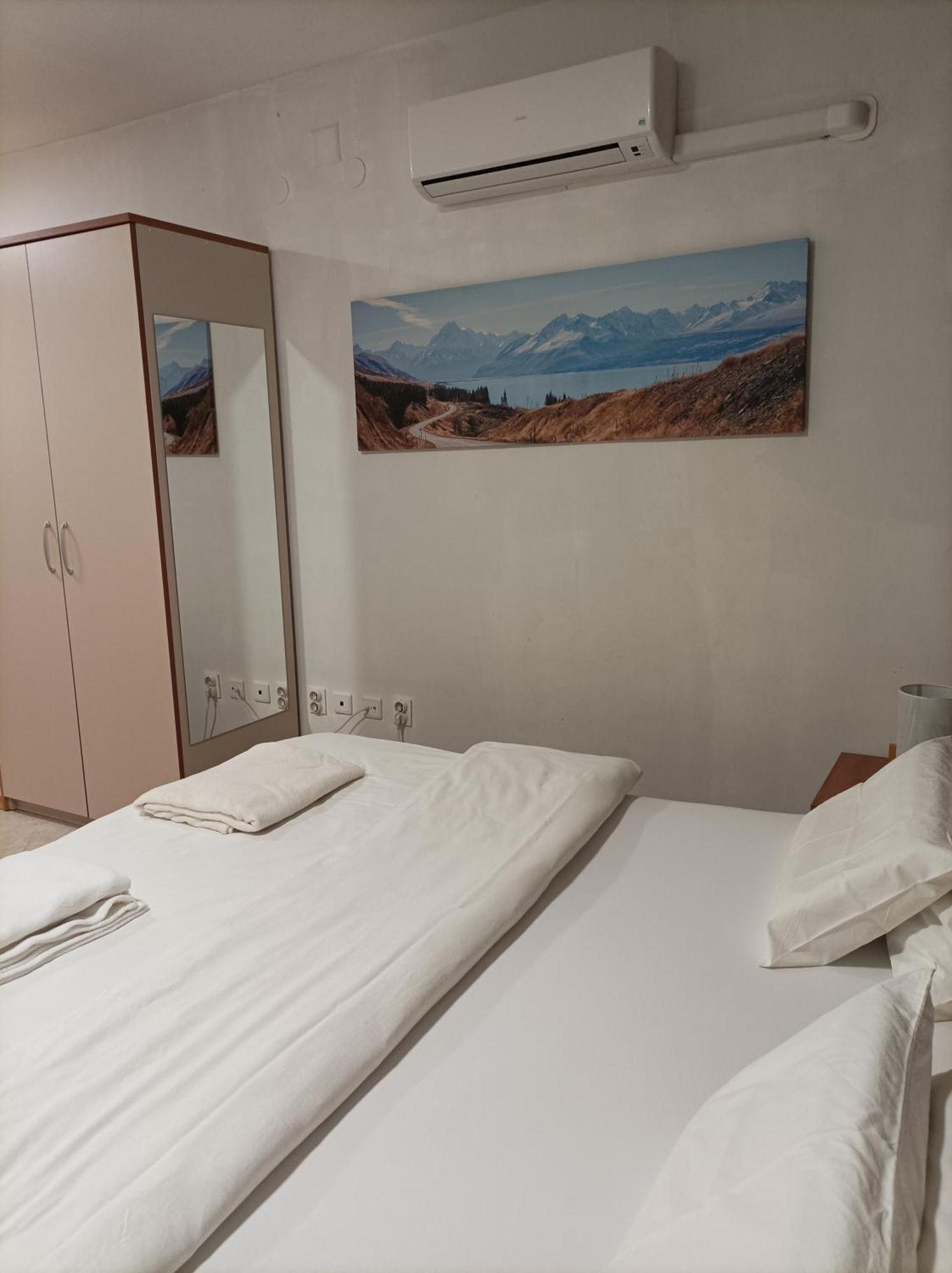 Rooms & Apartment Hegic Zadar Eksteriør billede